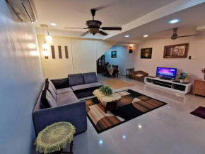 A Spacious & Luxurious 3BR 2 Storey House Taman Kosas Ampang